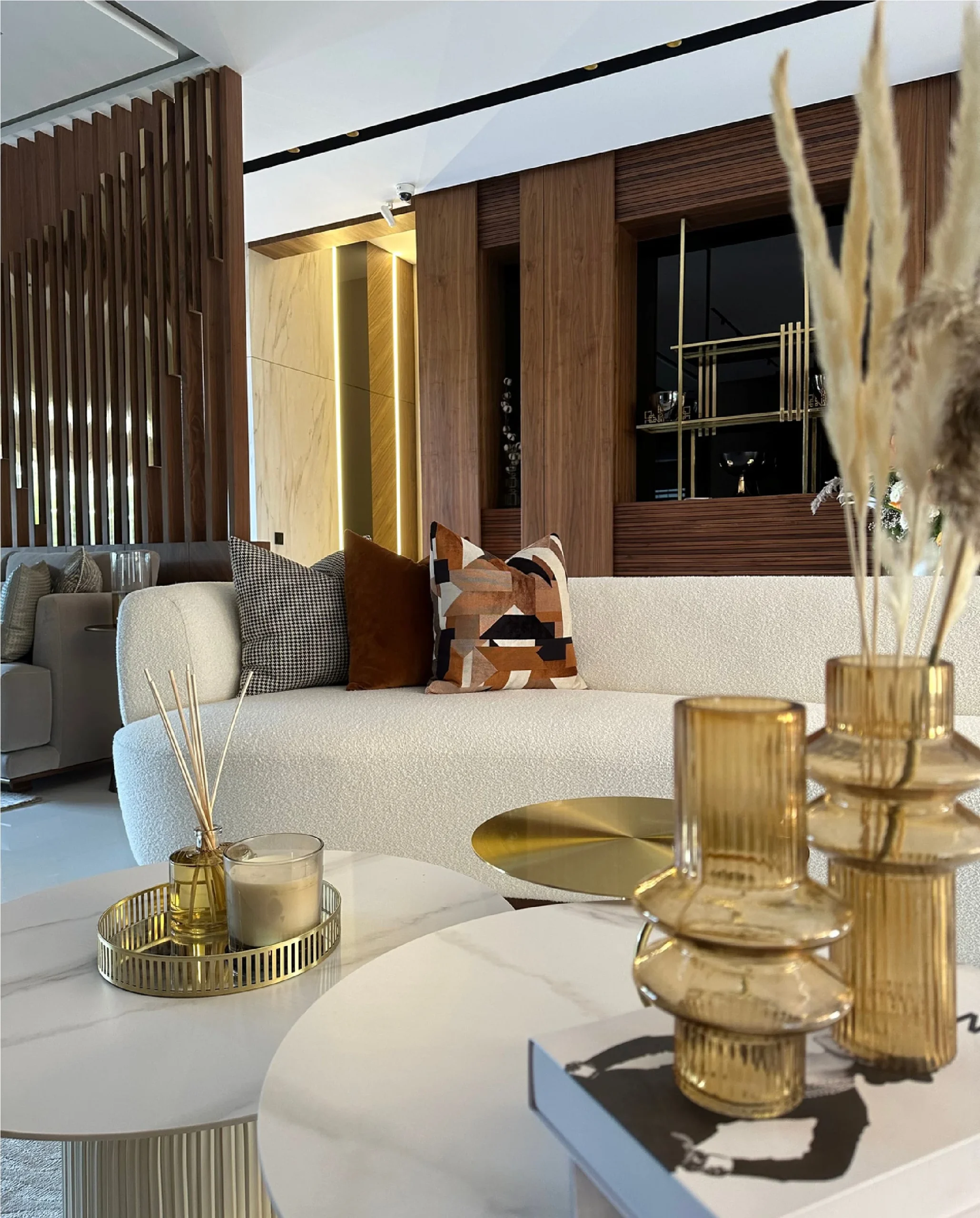 Luxury Villa H.T