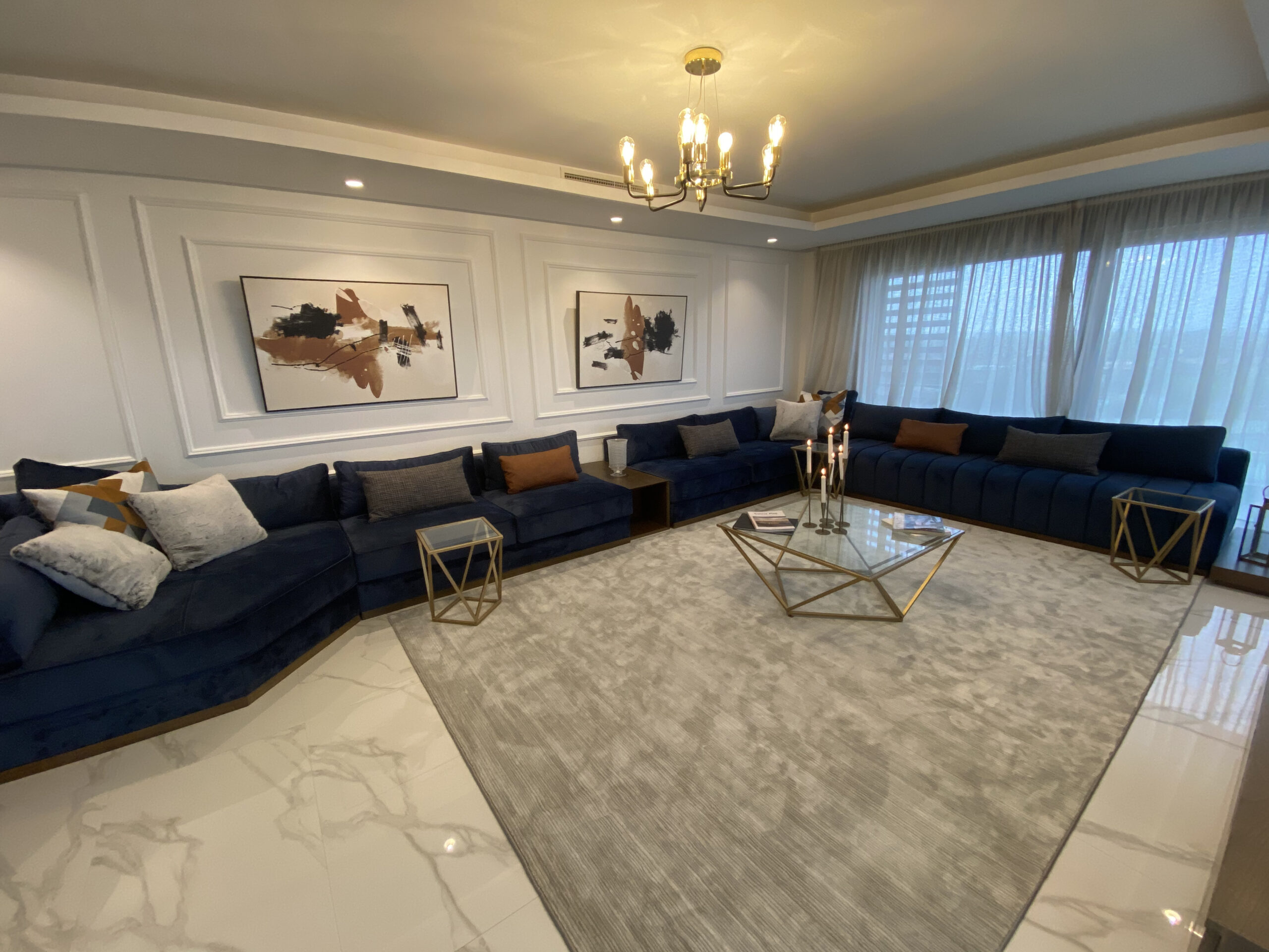 Sindibad Apartment — Moroccan salon with fireplace