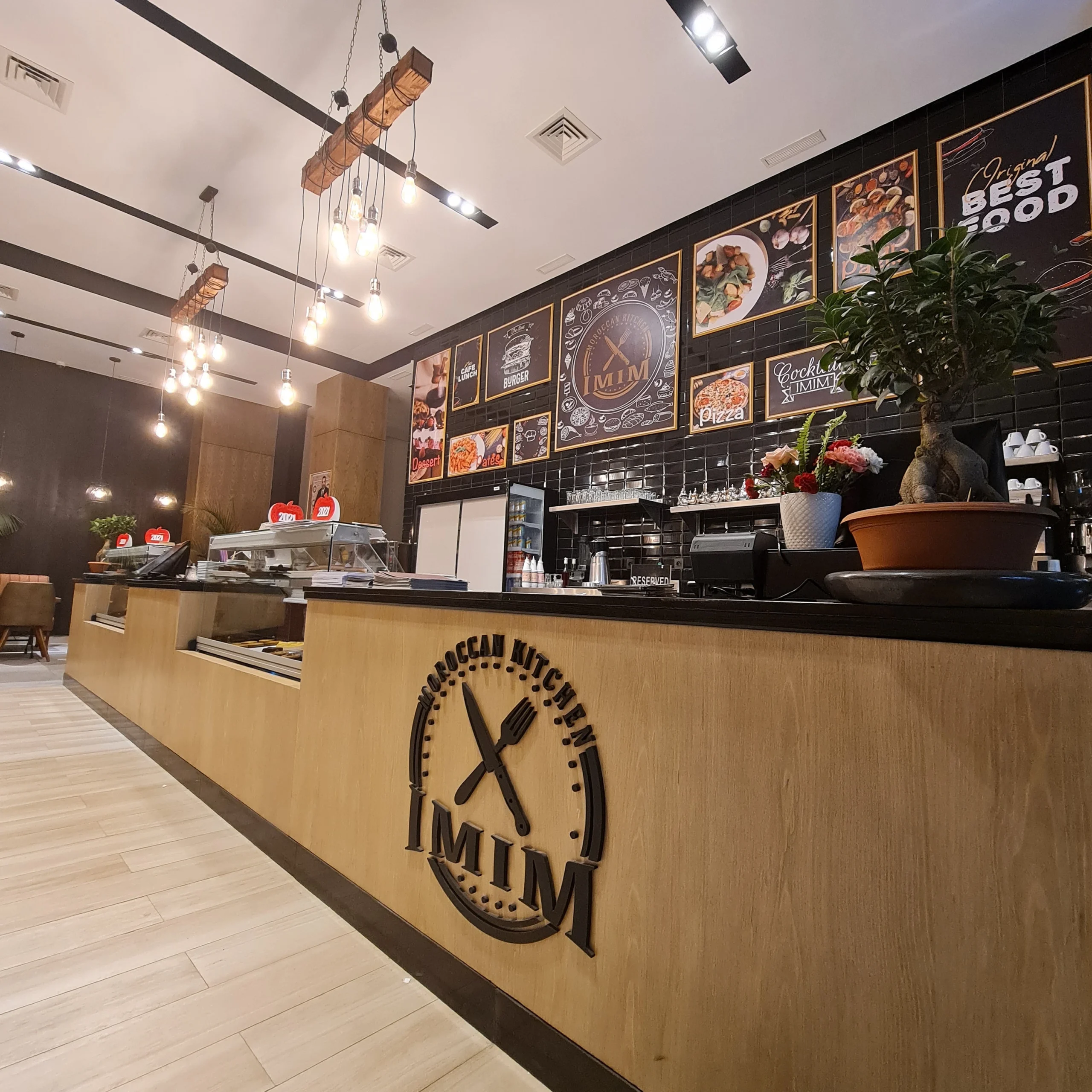 IMIM branding and detail shot